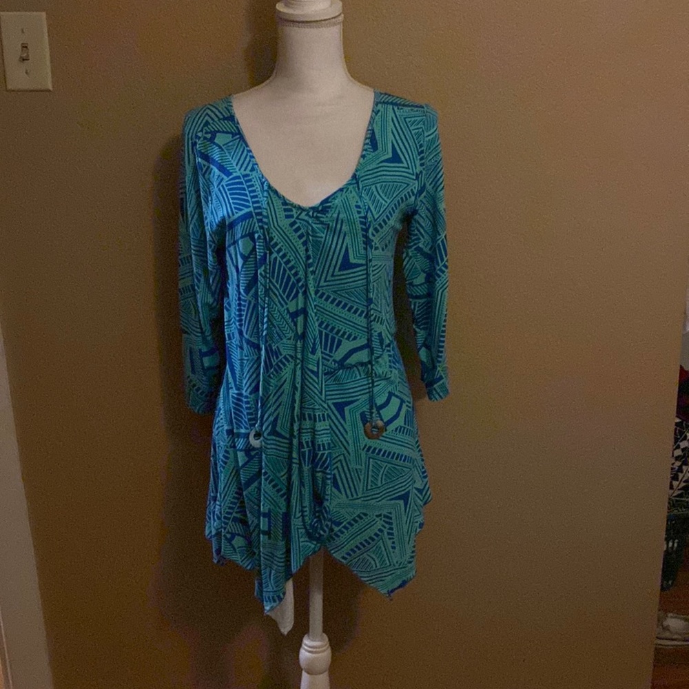 Zen-Knits blue and turquoise shirt.